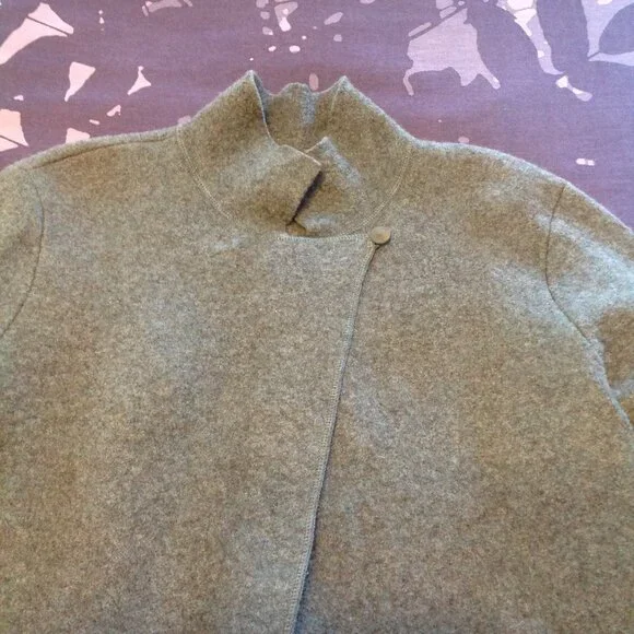 Eileen Fisher Boiled Wool Hi Neck Asymmetrical Cropped Blazer Jacket M - Picture 5 of 9